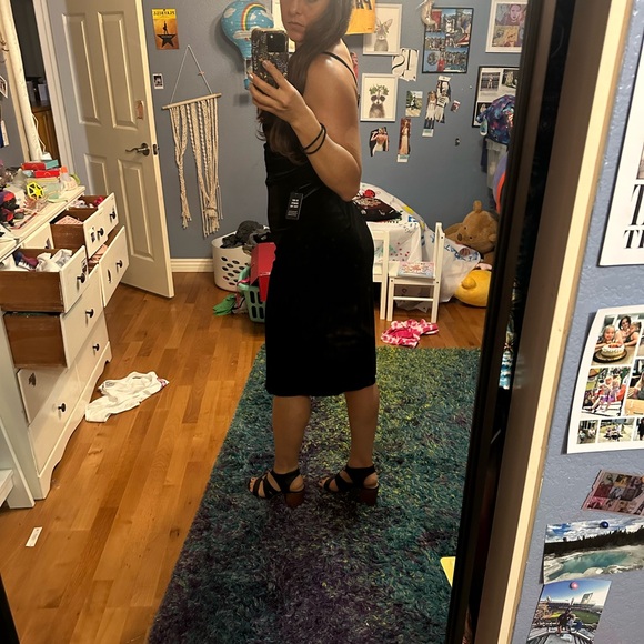 New with tags velvet dress express medium - Picture 6 of 8